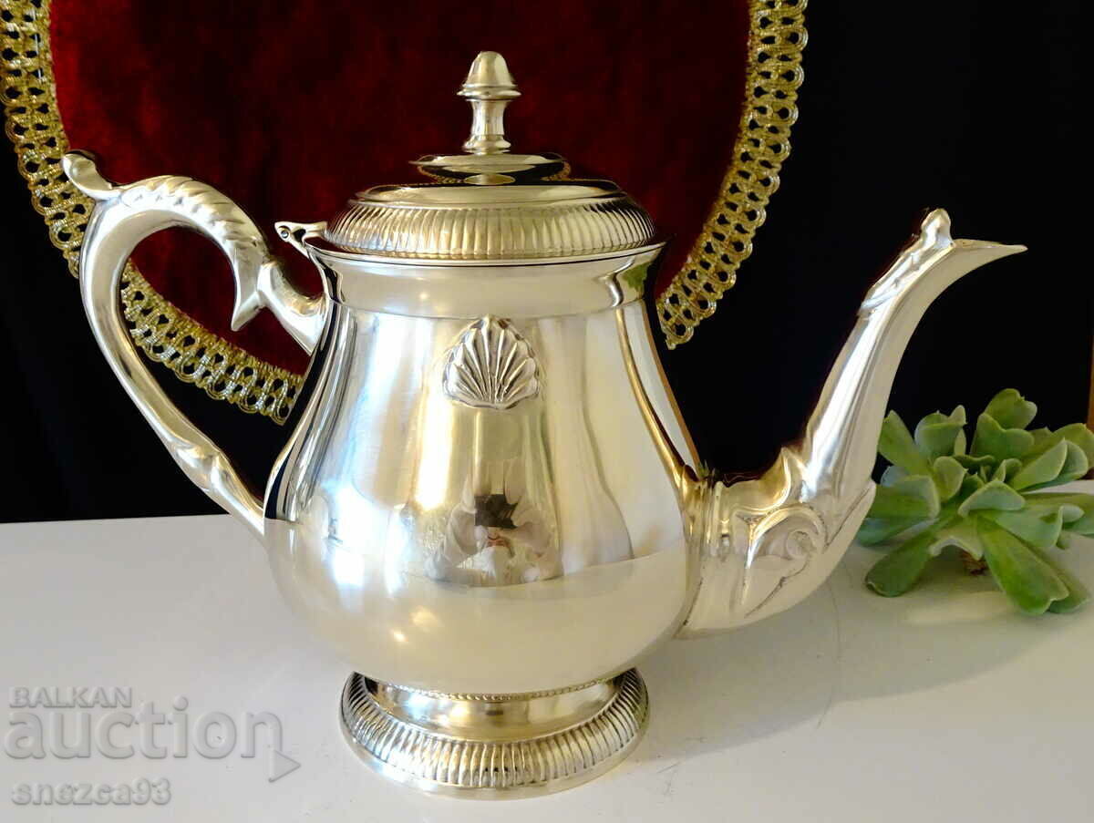 Bronze jug, teapot, 1 L, 940 g, unique relief with price 79.00 BGN | € 40.39 Bronze jug, teapot, 1 L, 940 g, unique relief with price 79.00 BGN | € 40.39