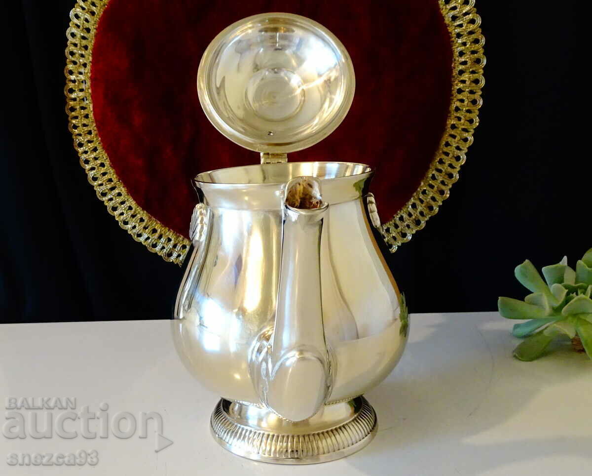 Auction Bronze jug, teapot, 1 L, 940 g, unique relief Auction Bronze jug, teapot, 1 L, 940 g, unique relief