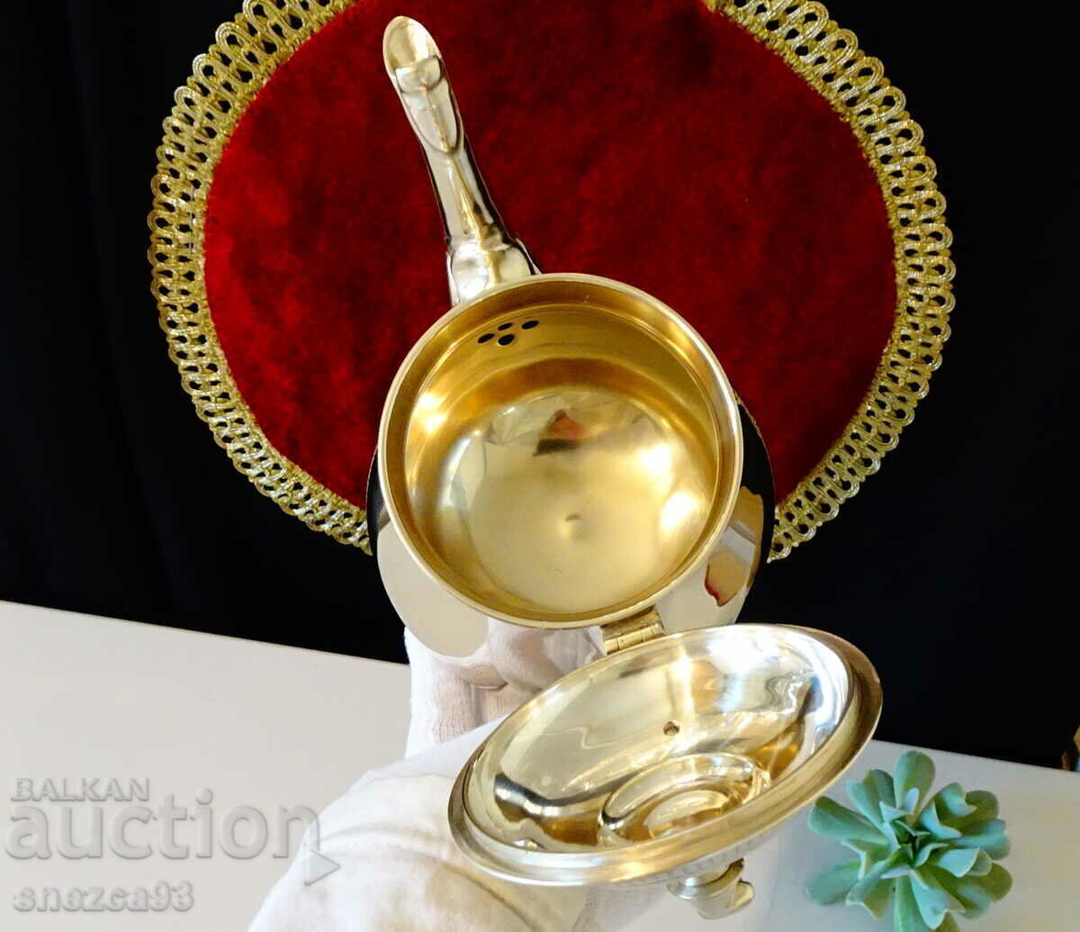 Delivery of Bronze jug, teapot, 1 L, 940 g, unique relief Delivery of Bronze jug, teapot, 1 L, 940 g, unique relief