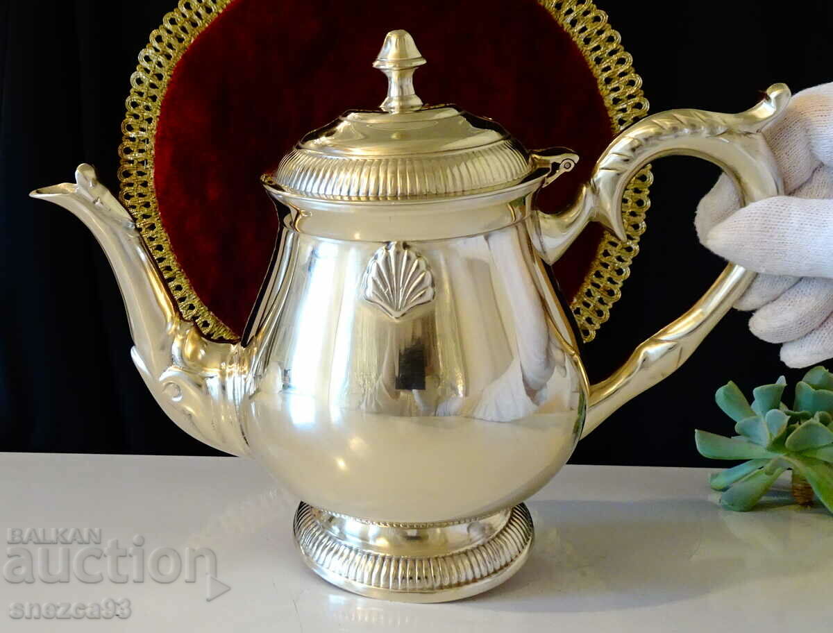 English jug, teapot, nickel silver 940 g.