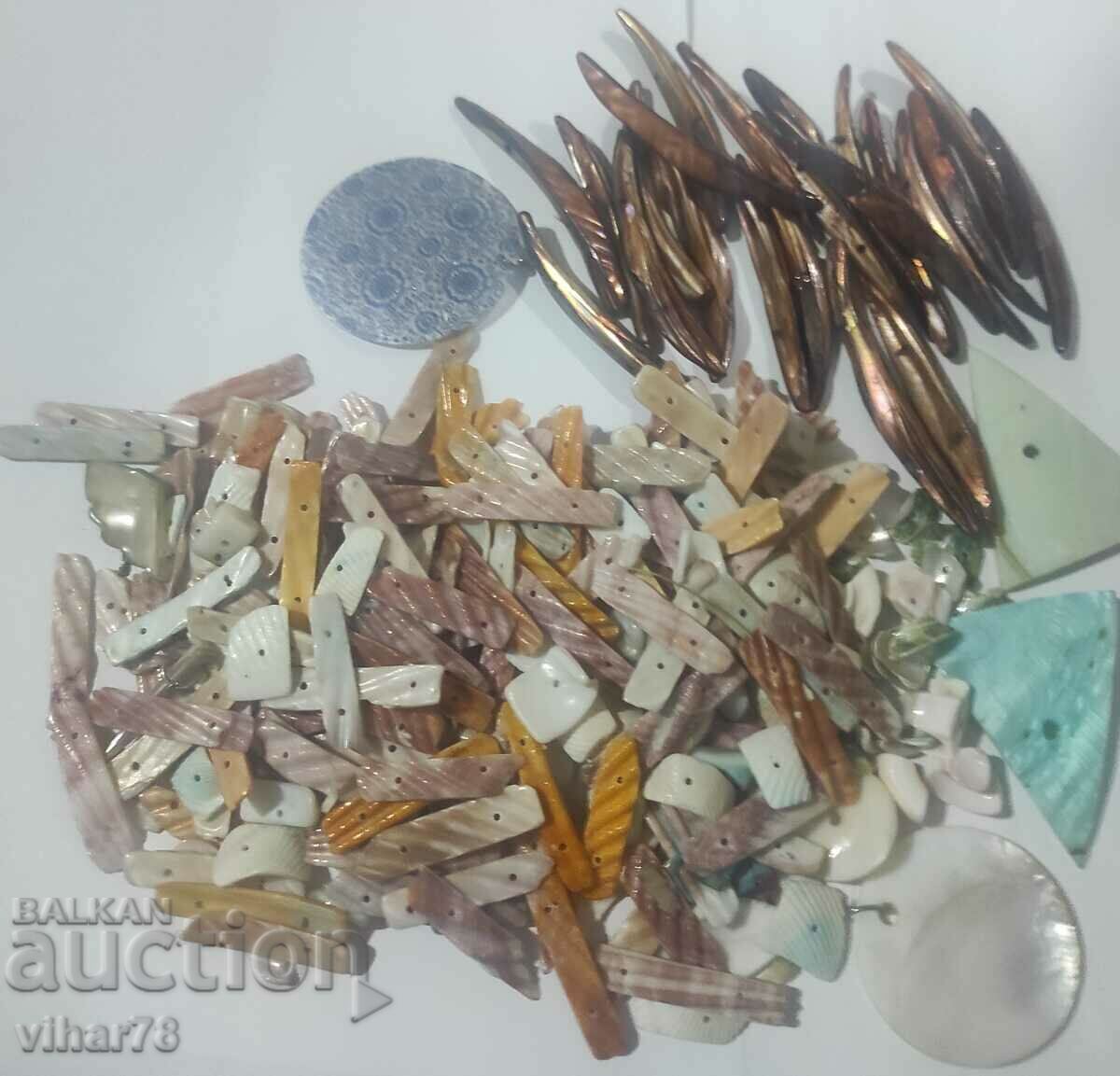 PEARL PIECES with price € 51.12 | 99.98 BGN