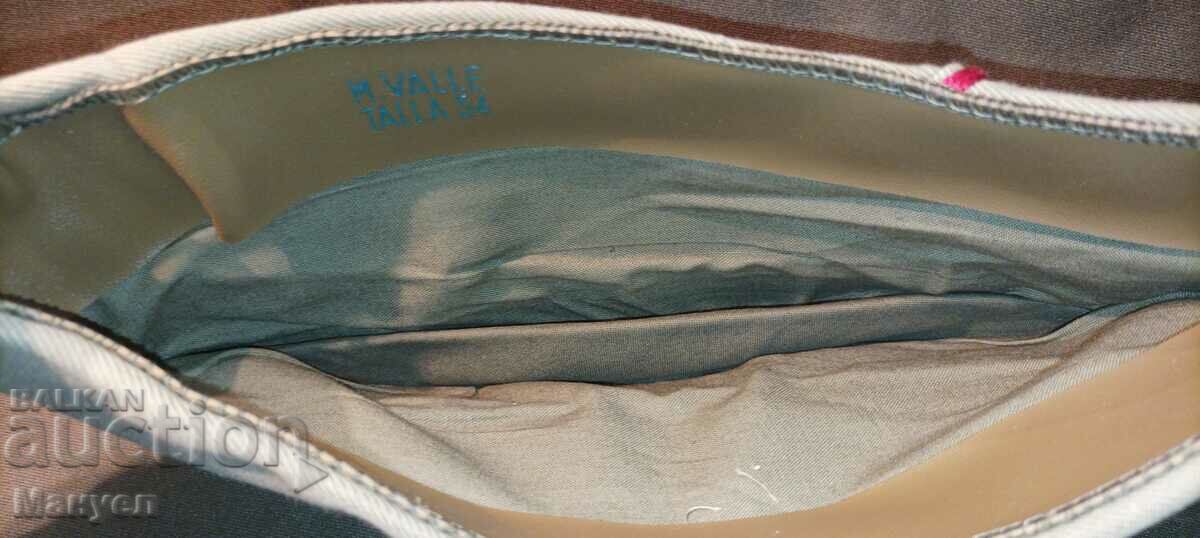 Delivery of Spanish military hat (kepe). Delivery of Spanish military hat (kepe).