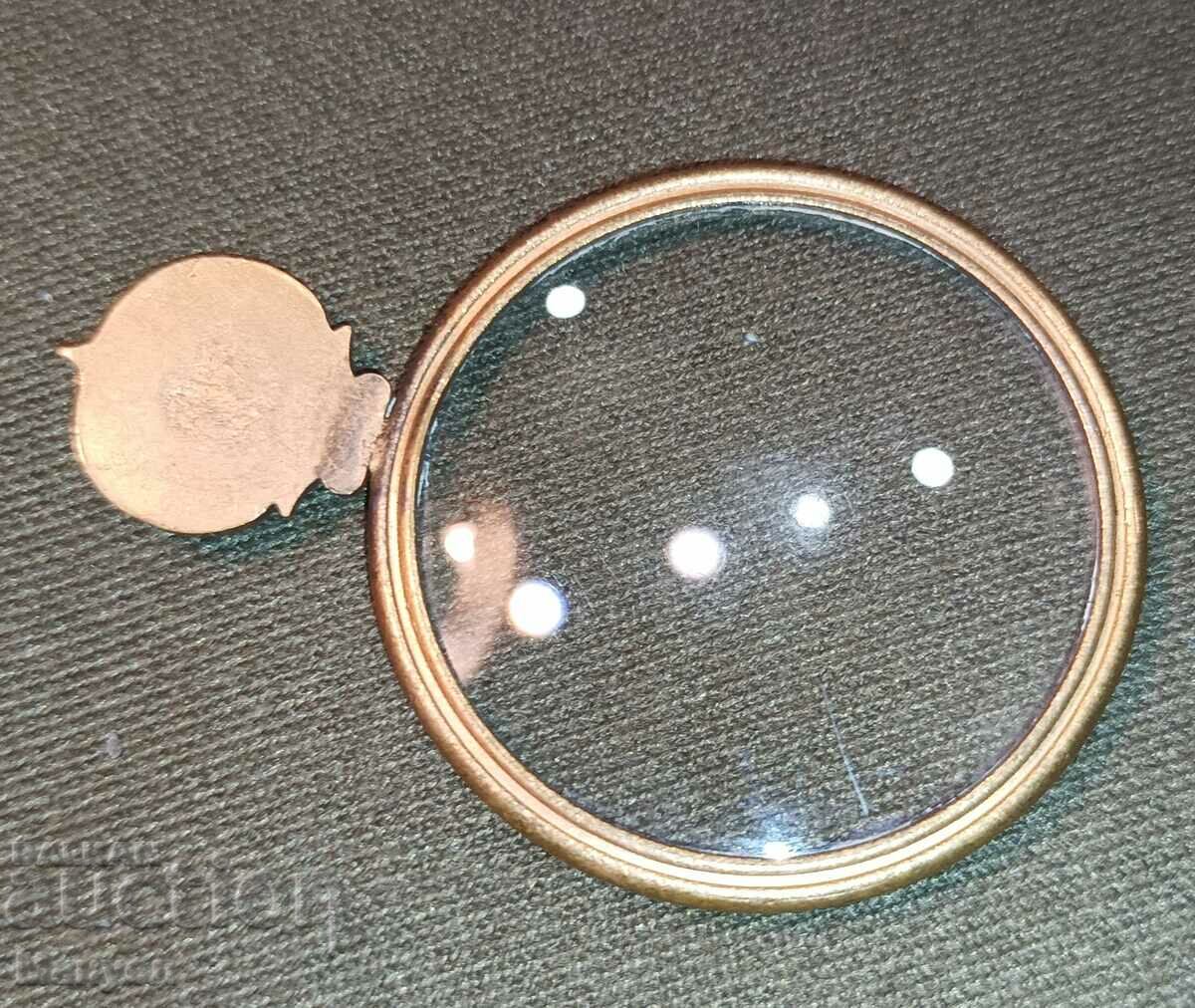 I am selling an old magnifying glass, Art Deco. with price 39.90 BGN | € 20.40 I am selling an old magnifying glass, Art Deco. with price 39.90 BGN | € 20.40
