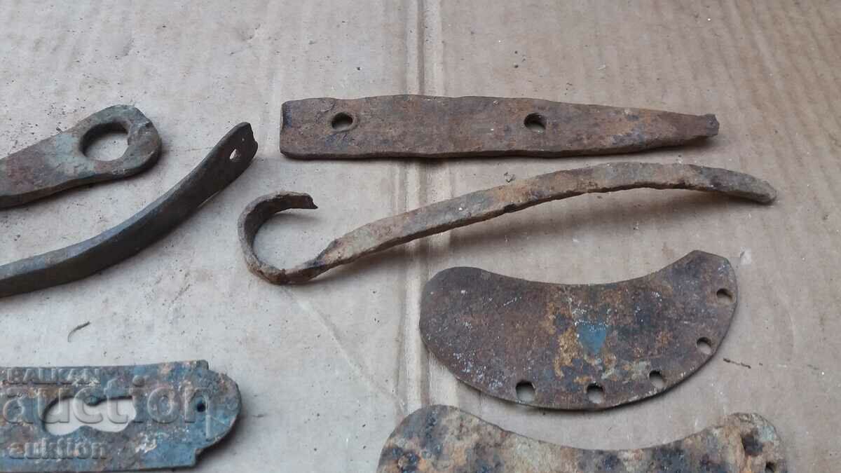 Delivery of LOT OF RENAISSANCE WROUGHT IRON - LOCKS Delivery of LOT OF RENAISSANCE WROUGHT IRON - LOCKS