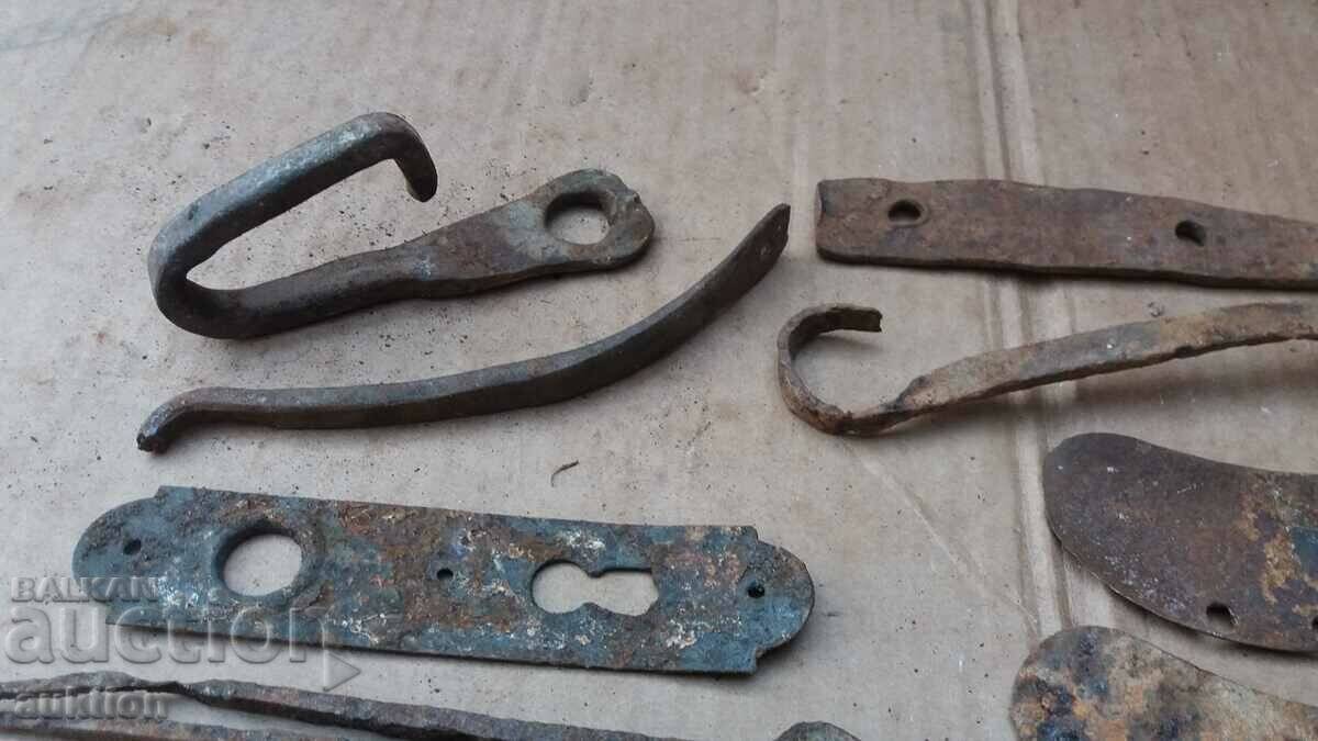 LOT OF RENAISSANCE WROUGHT IRON - LOCKS - 5 LOT OF RENAISSANCE WROUGHT IRON - LOCKS - 5