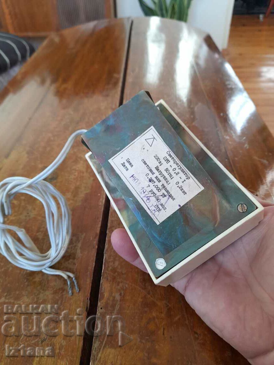 Licitație Vechi dimmer Electronice Licitație Vechi dimmer Electronice