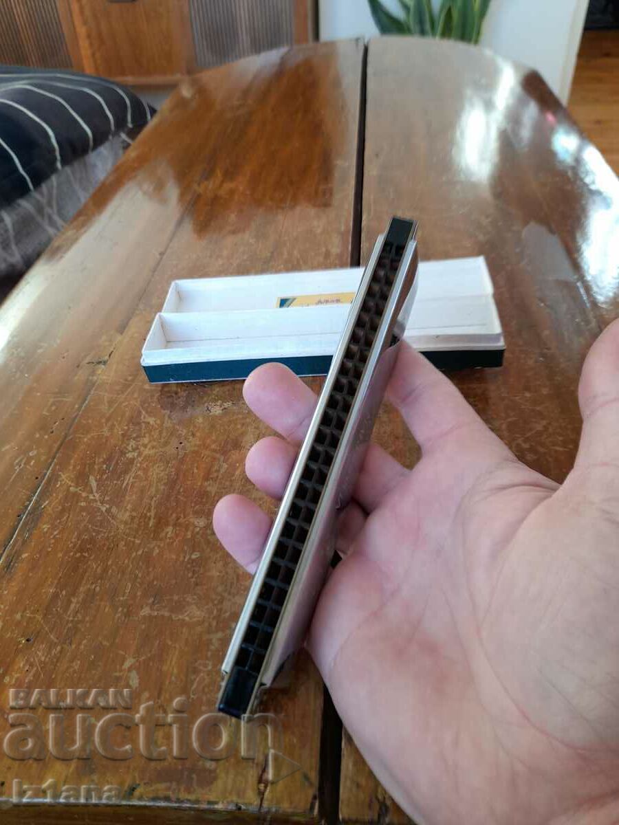 Old harmonica HERO - 5 Old harmonica HERO - 5