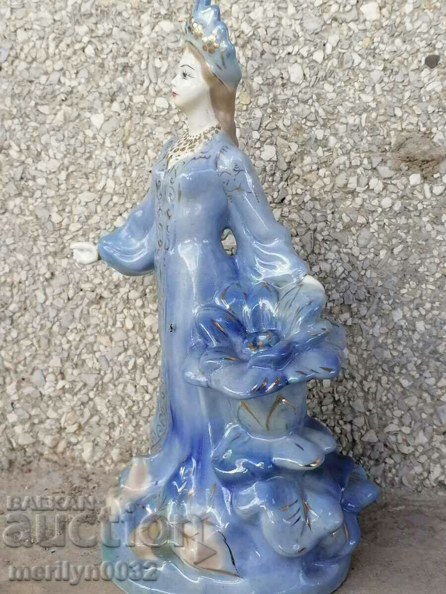 Delivery of Porcelain figure 25 cm plastic statuette porcelain USSR Delivery of Porcelain figure 25 cm plastic statuette porcelain USSR