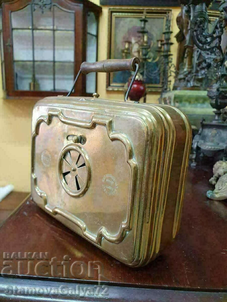 Delivery of Antique French Brass Foot Warmer - Girodon&Sie