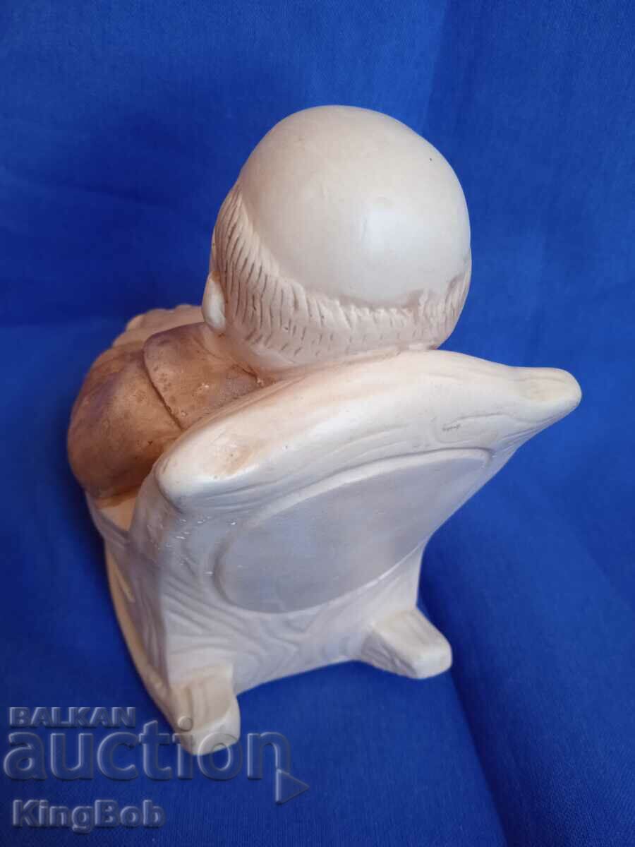 Auction  EXCELLENT VINTAGE GRANDPA IN A ROCKING CHAIR FIGURE
