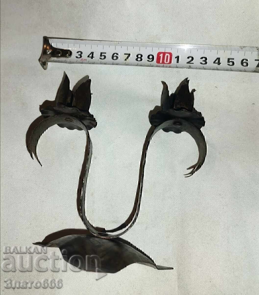 Стар метален свещник - двоен с цена 4.00 €