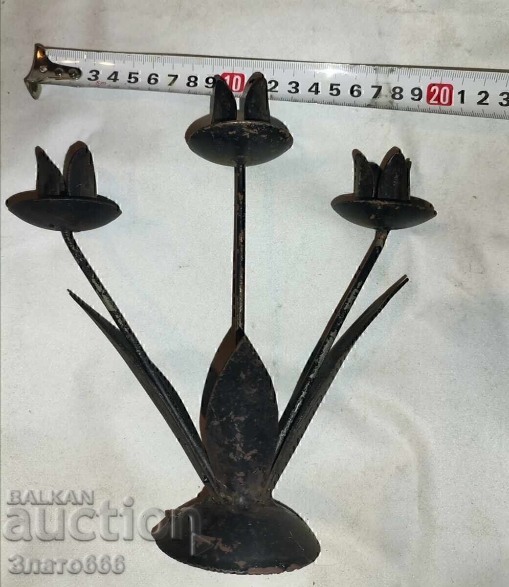 Old triple candlestick tulips with price € 5.00 | 9.78 BGN