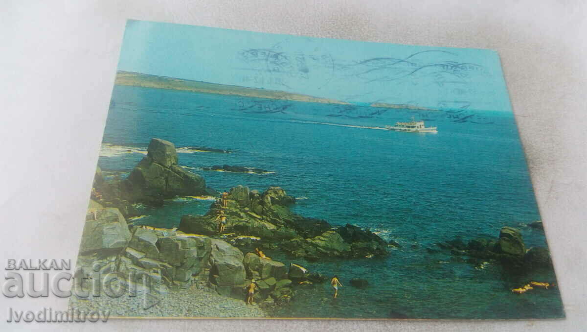 Пощенска картичка Созопол Скалите с един от островите 1982