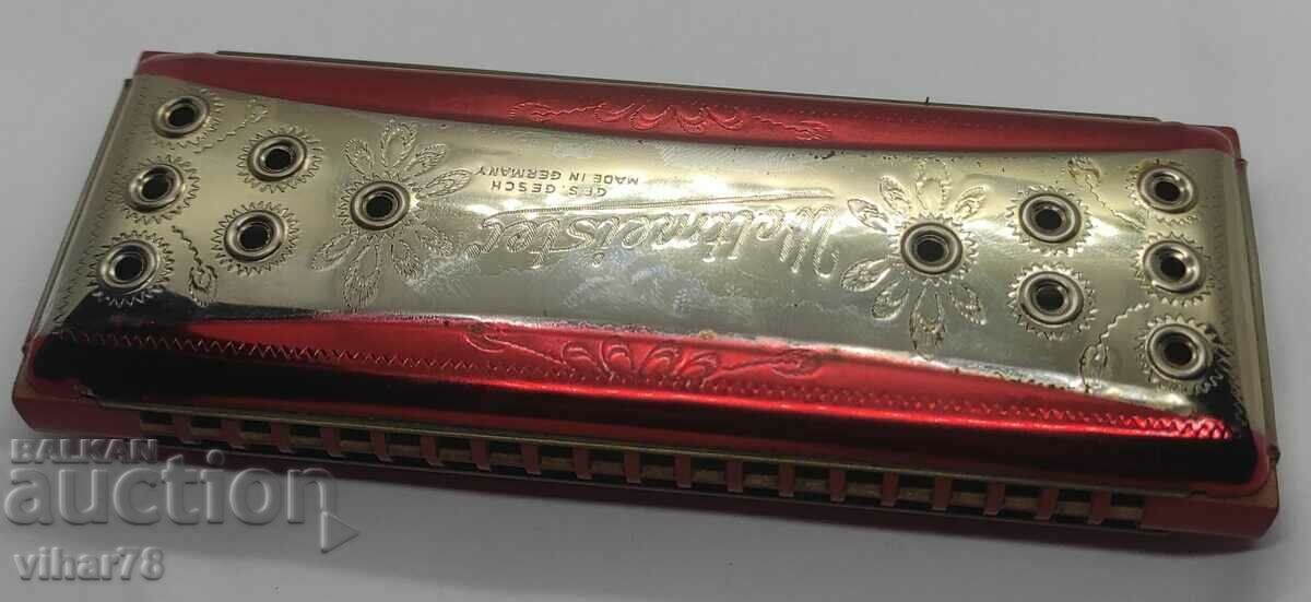 Auction  OLD COLLECTIBLE ACCORDION