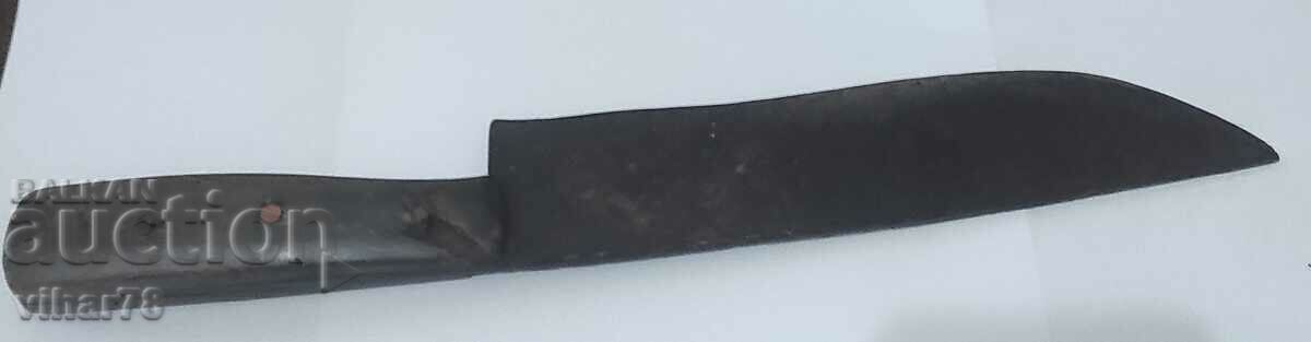 Cuțit vechi cu mâner din os cu preț € 74.13 | 144.99 BGN