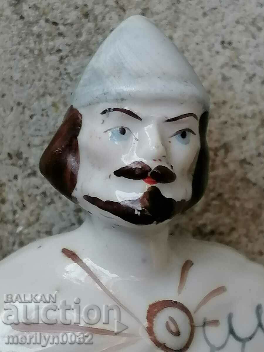 Φιγούρα πορσελάνης, πλαστικό, αγαλματίδιο, πορσελάνη, ΕΣΣΔ με τιμή 129.00 BGN | € 65.96 Φιγούρα πορσελάνης, πλαστικό, αγαλματίδιο, πορσελάνη, ΕΣΣΔ με τιμή 129.00 BGN | € 65.96