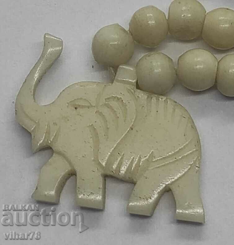 Παλιό κολιέ από κόκαλο καμήλας με τιμή 55.99 BGN | € 28.63