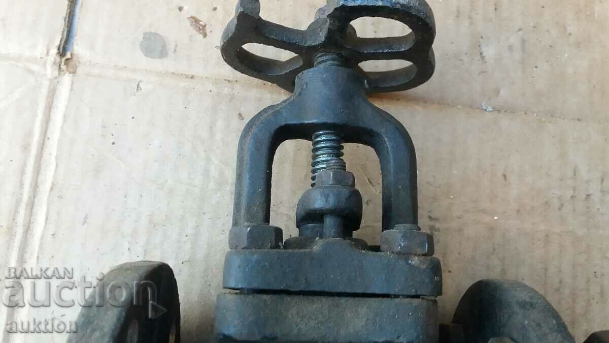 Delivery of BREATH FAUCET, VALVE Gate valve WORKING Delivery of BREATH FAUCET, VALVE Gate valve WORKING