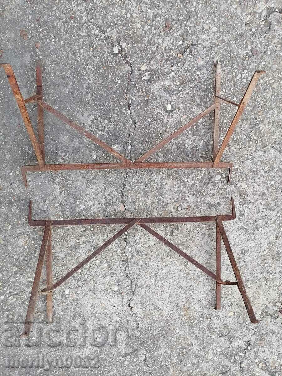 Wrought stands 2 pieces for spinning pig iron - 7 Wrought stands 2 pieces for spinning pig iron - 7
