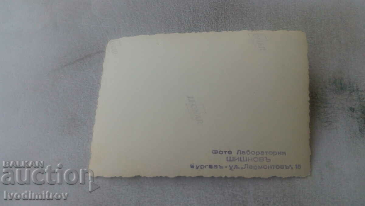 Photo Burgas Young men and women at the lighthouse with price 2.35 BGN | € 1.20 Photo Burgas Young men and women at the lighthouse with price 2.35 BGN | € 1.20