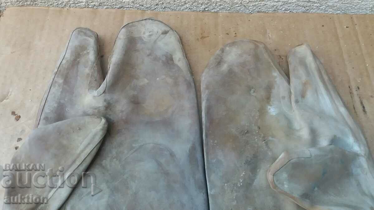 Auction CHEMICAL GLOVES 1957 NOT USED Auction CHEMICAL GLOVES 1957 NOT USED