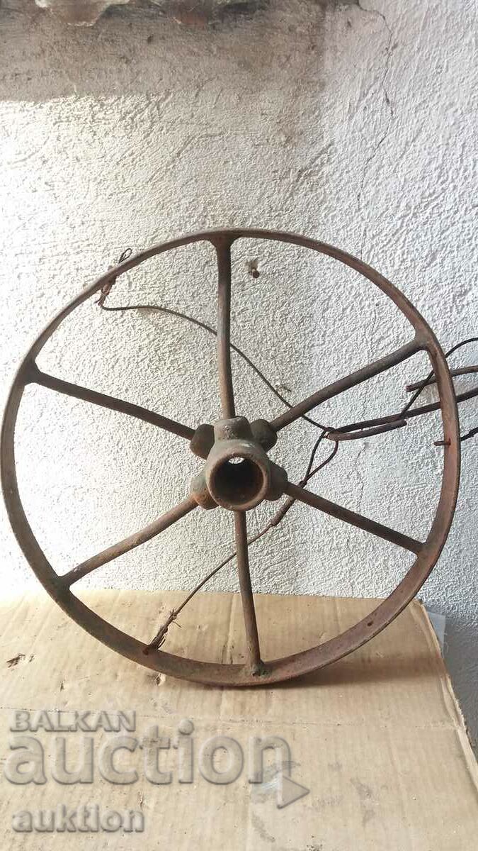 SOLID FORGED WAGON WHEEL, PHAETON CHANDELIER - 7 SOLID FORGED WAGON WHEEL, PHAETON CHANDELIER - 7