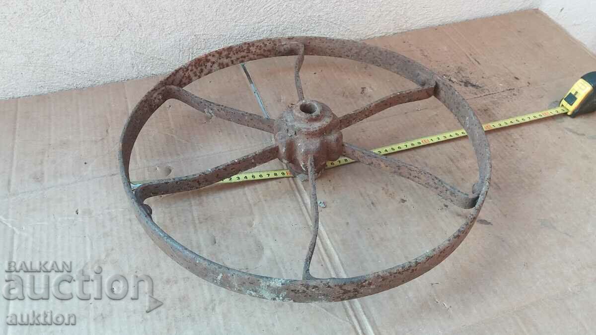 SOLID METAL WHEEL OF PHAETON, WAGON, BICYCLE - 5 SOLID METAL WHEEL OF PHAETON, WAGON, BICYCLE - 5