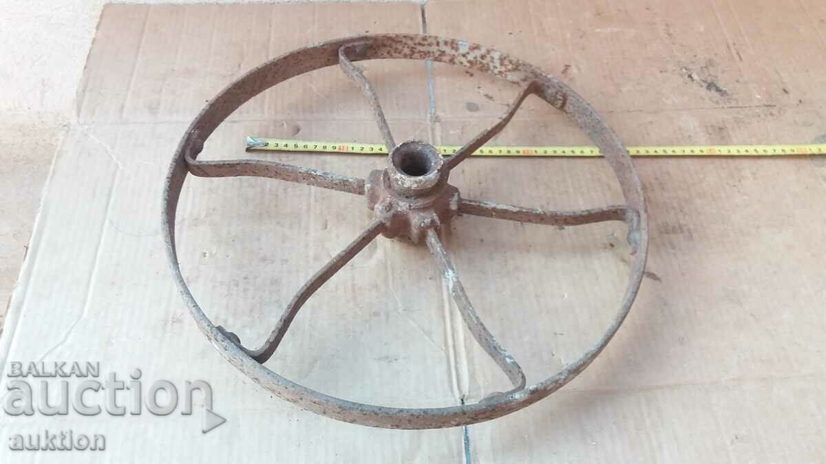 SOLID METAL WHEEL OF PHAETON, WAGON, BICYCLE - 7 SOLID METAL WHEEL OF PHAETON, WAGON, BICYCLE - 7