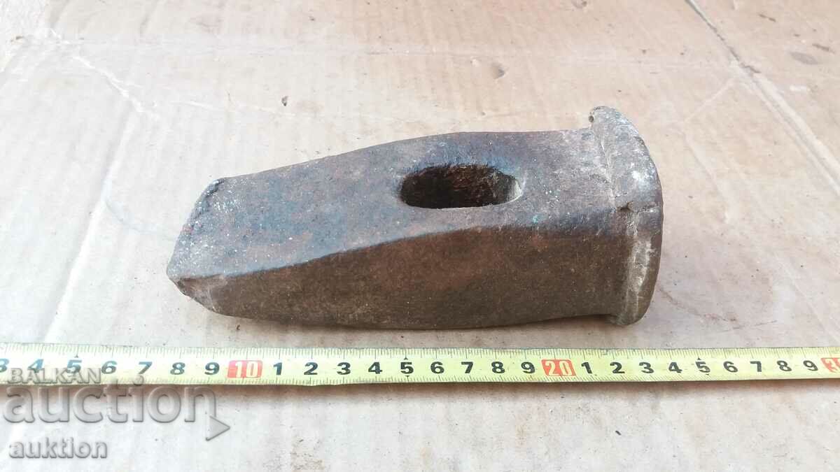 MASSIVE STEEL SOC. HAMMER, TOOL with price 3.99 BGN | € 2.04