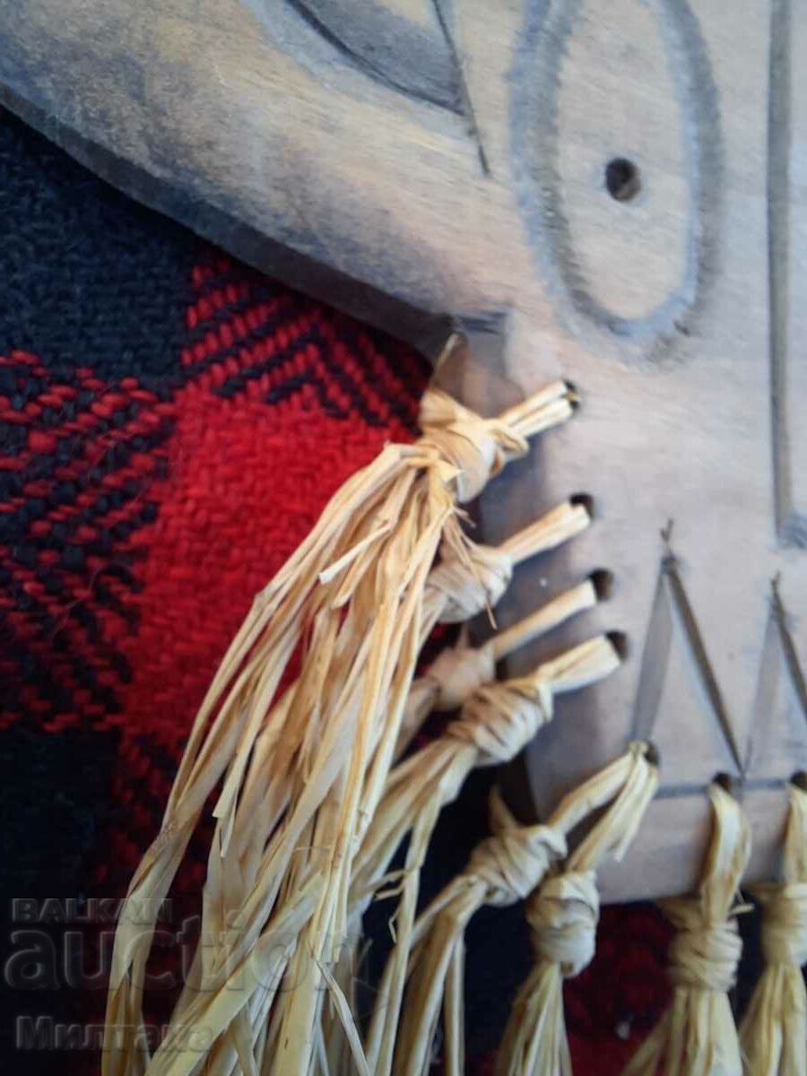 Handmade walnut kooker mask for hanging - 6