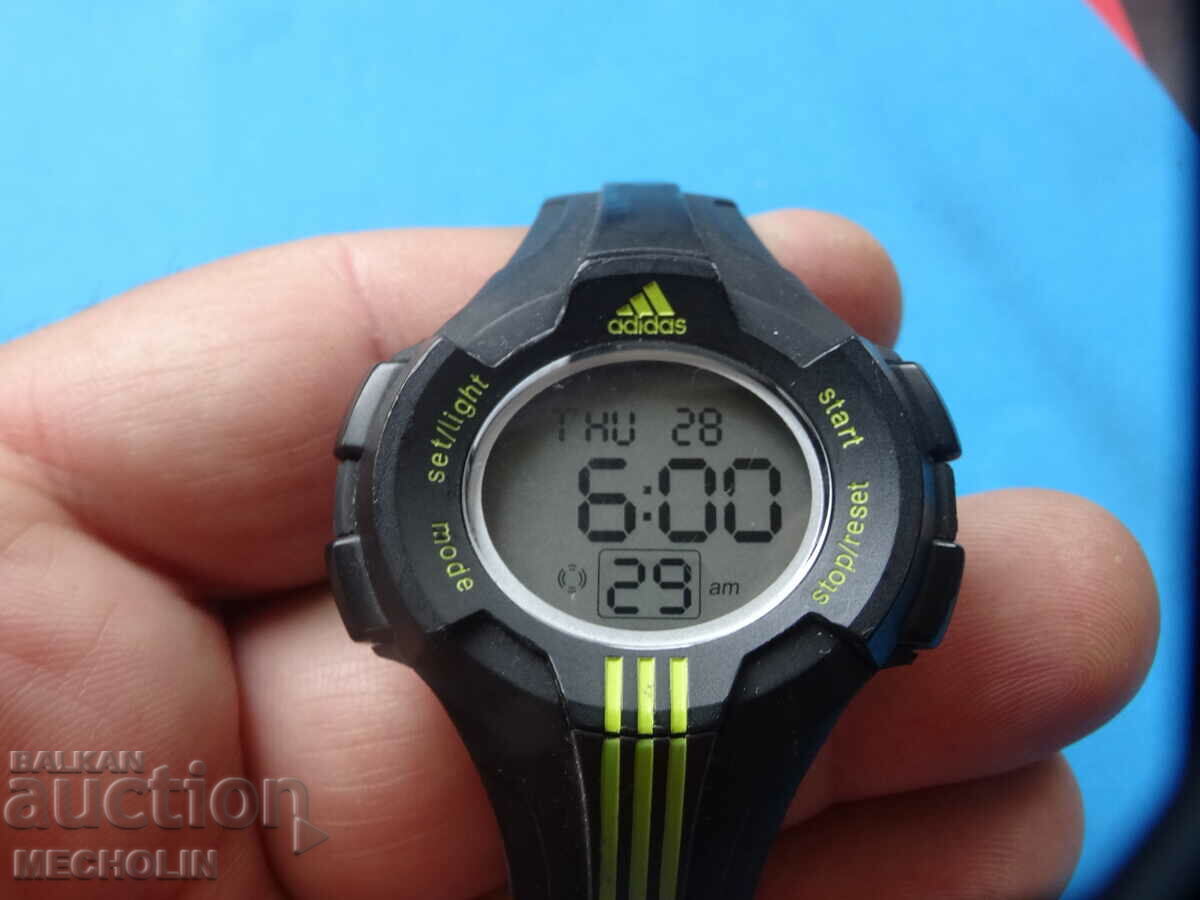 Delivery of adidas sports Delivery of adidas sports