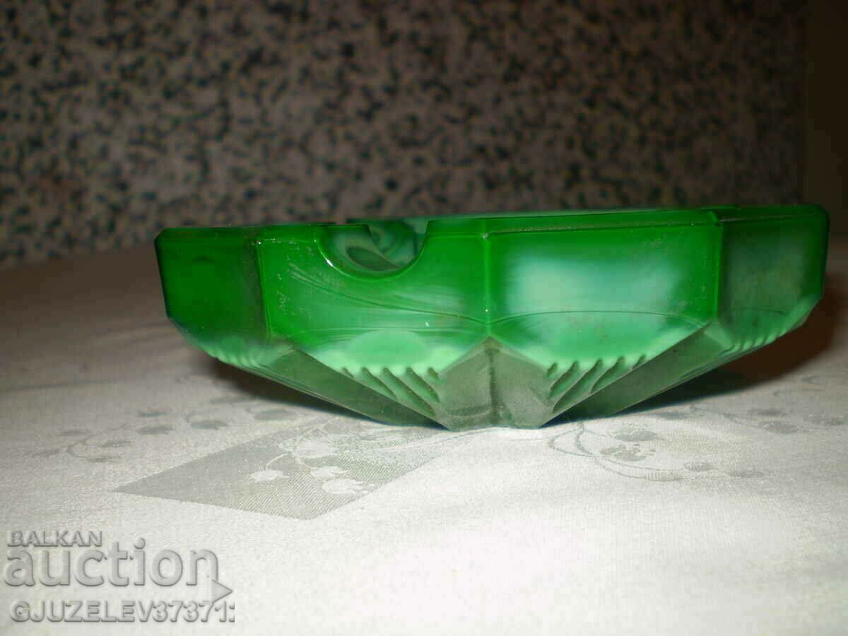 Delivery of Art deco ashtray Bohemia 1930 in malachite glass