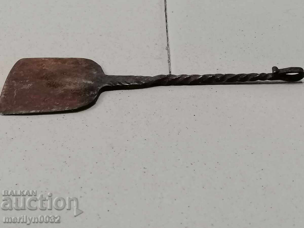 Gingerbread, gingerbread, gingerbread, gingerbread, wrought iron - 6