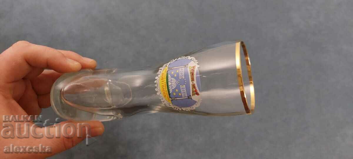 Delivery of Beer glass - Boot Delivery of Beer glass - Boot