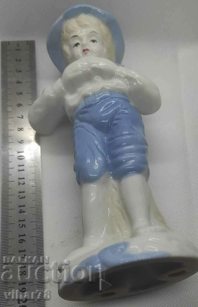 porcelain figure with price 46.99 BGN | € 24.03 porcelain figure with price 46.99 BGN | € 24.03