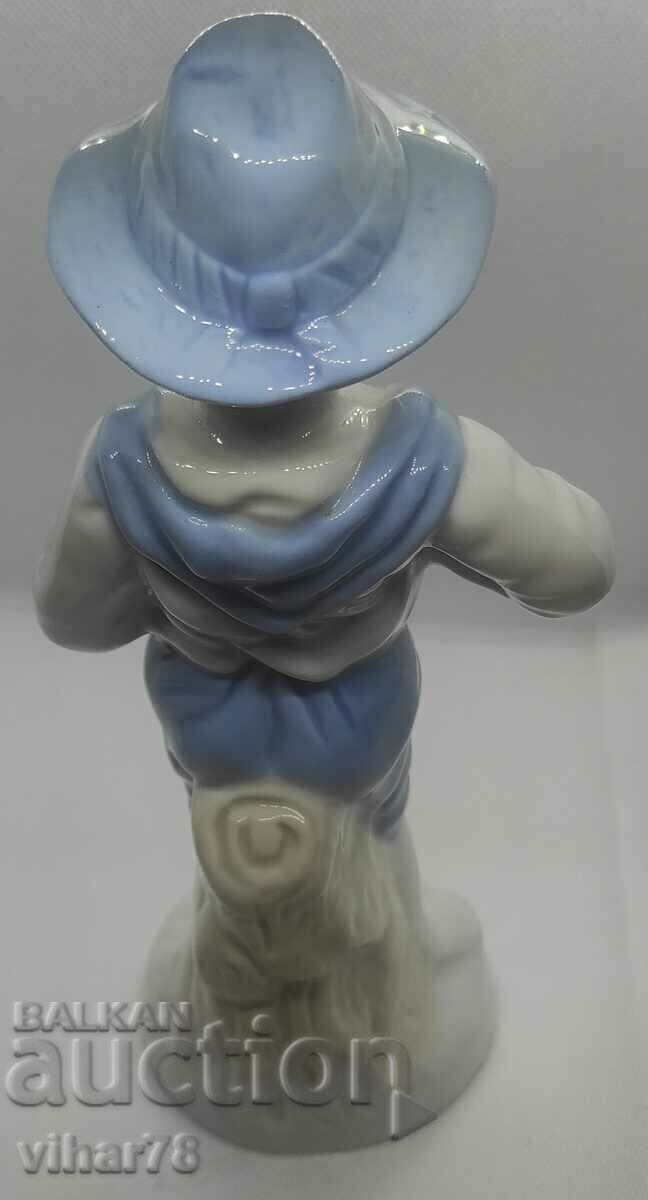 porcelain figure - 5 porcelain figure - 5