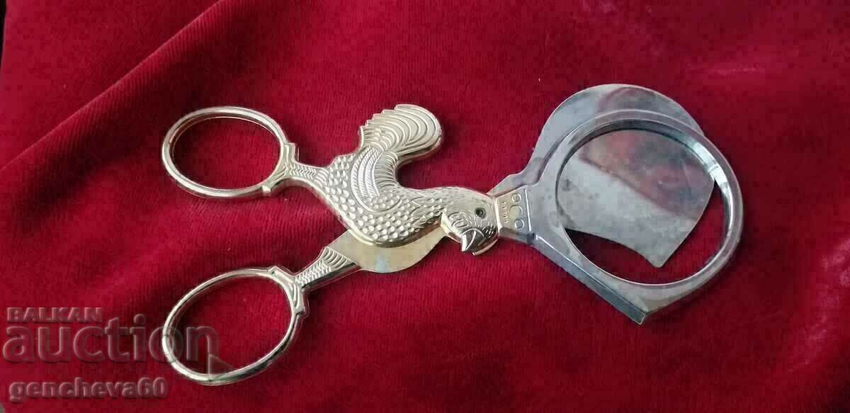 Egg cutter-scissors Collectible with gold plating with price 30.00 BGN | € 15.34 Egg cutter-scissors Collectible with gold plating with price 30.00 BGN | € 15.34