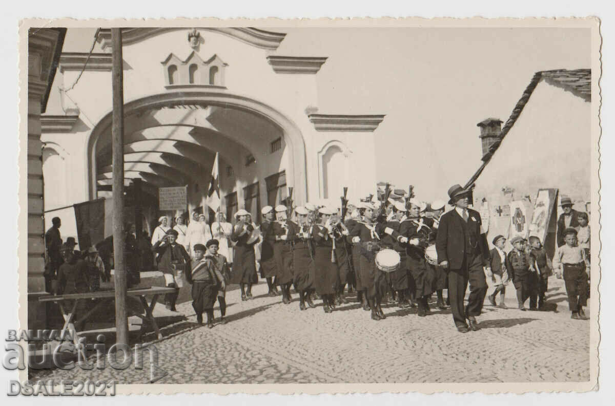 Bulgaria veche fotografie anii 1930 Lovech, parada Crucii Roșii