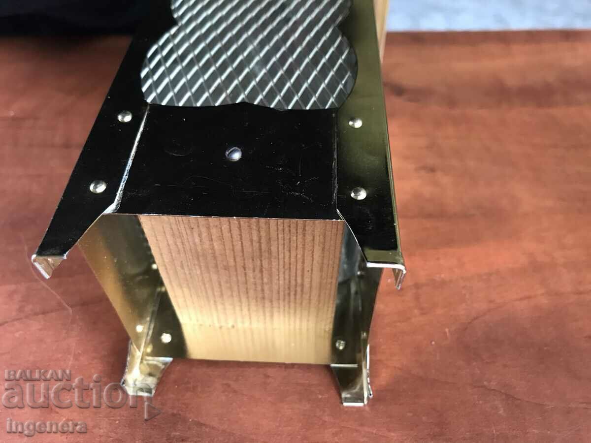 Delivery of BOTTLE GLASS BOTTLE WITH METAL FITTINGS-500 ML Delivery of BOTTLE GLASS BOTTLE WITH METAL FITTINGS-500 ML