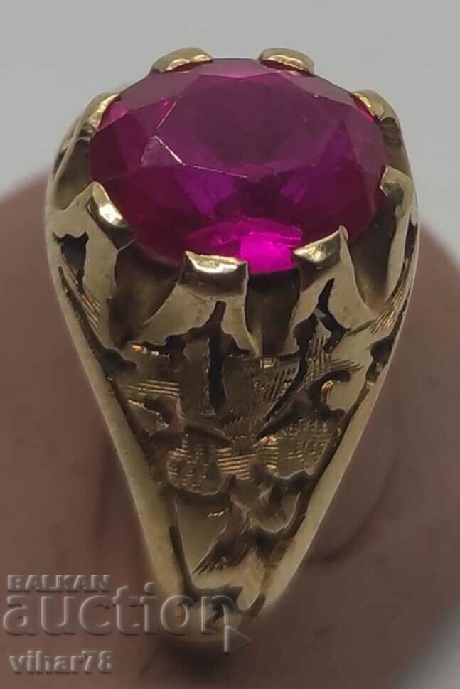 Auction Gold ring with ruby Auction Gold ring with ruby