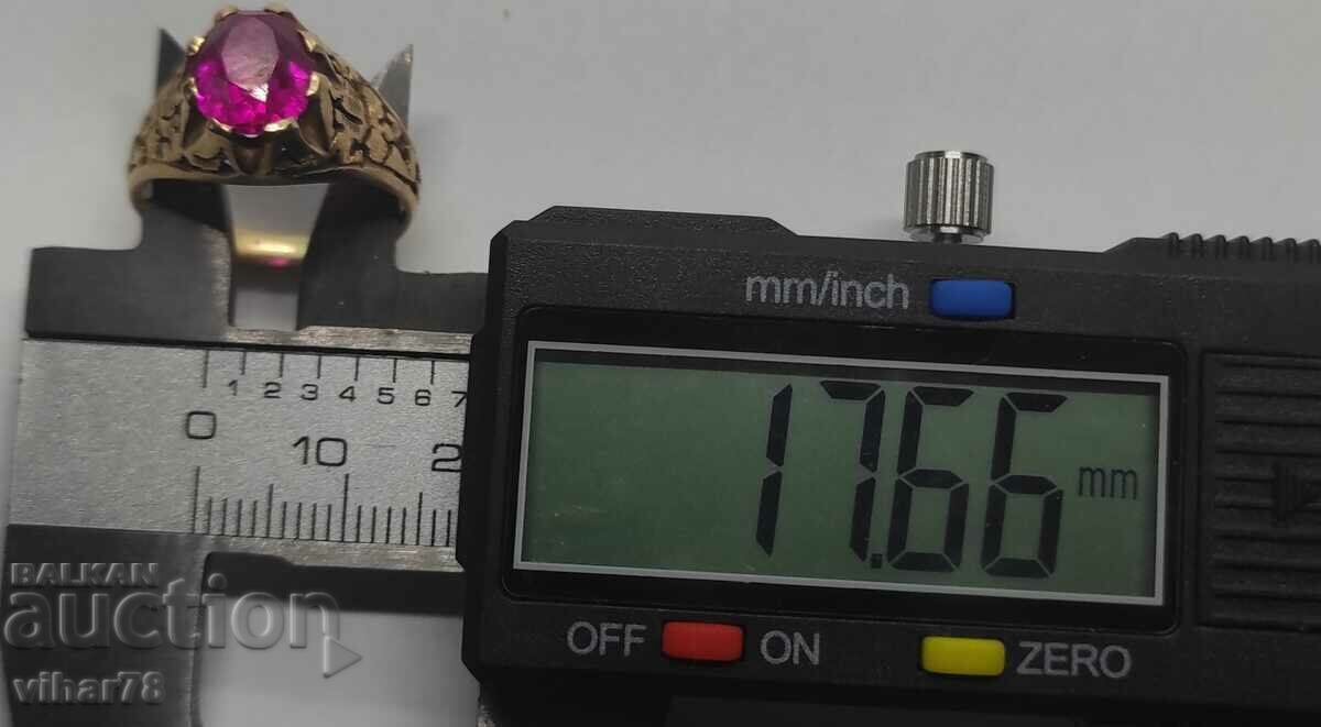 Gold ring with ruby - 5