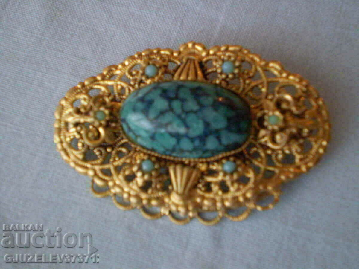 Vintage filigree yellow metal brooch - 6 Vintage filigree yellow metal brooch - 6