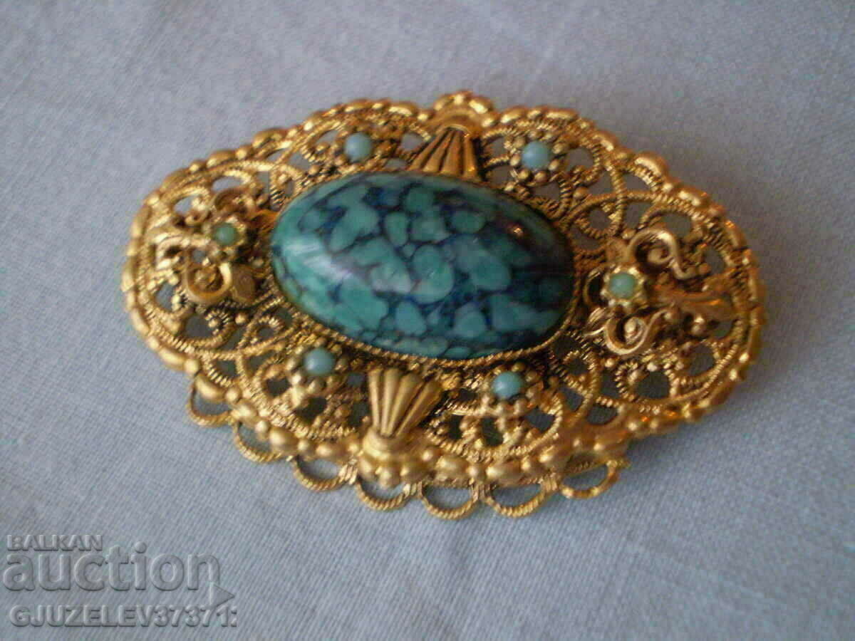 Vintage filigree yellow metal brooch - 7 Vintage filigree yellow metal brooch - 7