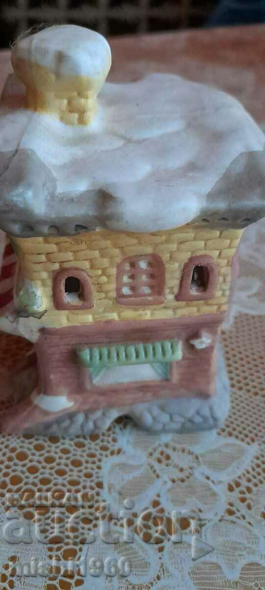 Delivery of Figure house, decoration Delivery of Figure house, decoration