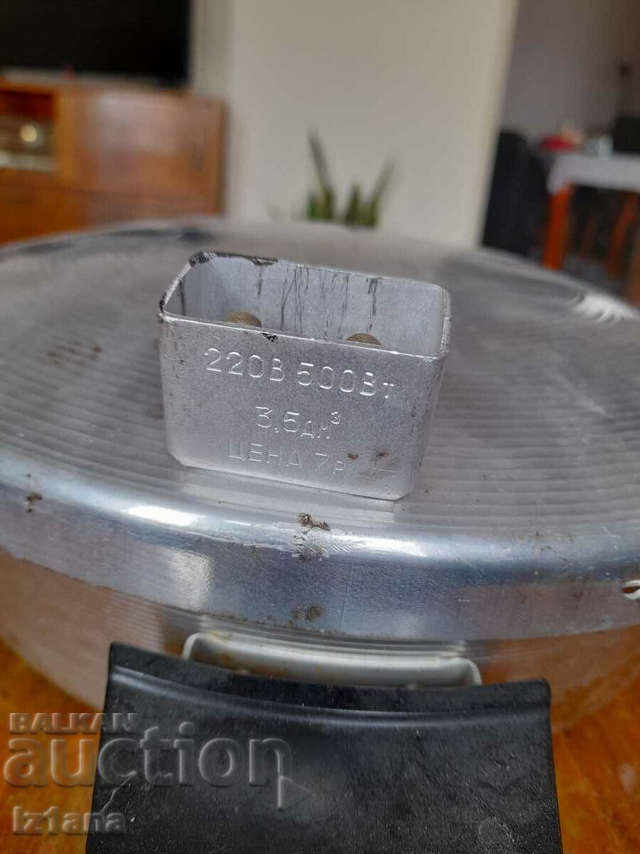 Παλιά ηλεκτρική κατσαρόλα με τιμή 75.00 BGN | € 38.35 Παλιά ηλεκτρική κατσαρόλα με τιμή 75.00 BGN | € 38.35