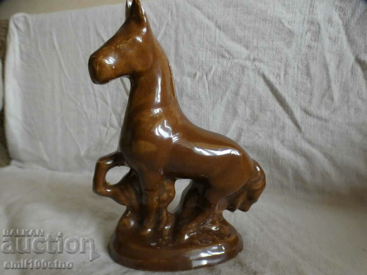 Figure Horse - old Bulgarian porcelain with price 30.00 BGN | € 15.34 Figure Horse - old Bulgarian porcelain with price 30.00 BGN | € 15.34