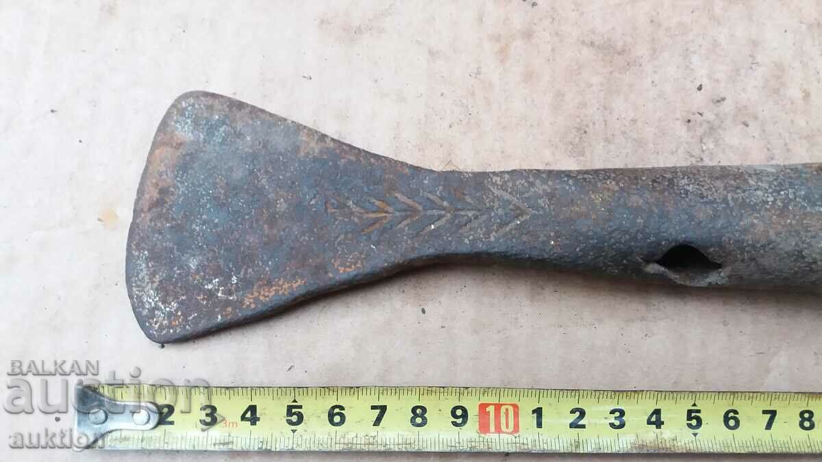 FORGED RENAISSANCE CRUSH WITH INCRUST with price 7.99 BGN | € 4.09 FORGED RENAISSANCE CRUSH WITH INCRUST with price 7.99 BGN | € 4.09