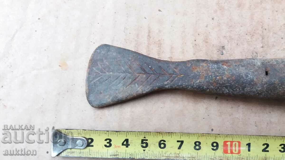 Auction FORGED RENAISSANCE CRUSH WITH INCRUST Auction FORGED RENAISSANCE CRUSH WITH INCRUST