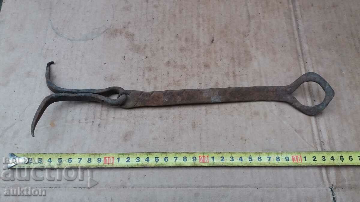 Delivery of WROUGHT RENAISSANCE GATE LOCK Delivery of WROUGHT RENAISSANCE GATE LOCK