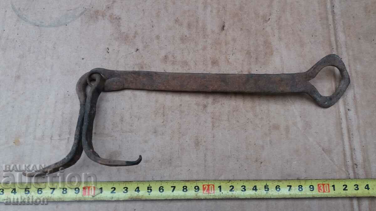 WROUGHT RENAISSANCE GATE LOCK - 5 WROUGHT RENAISSANCE GATE LOCK - 5